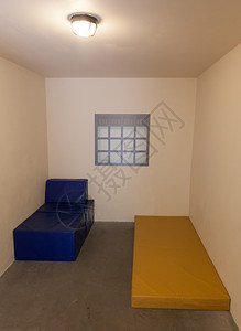 黑古老荷兰监狱的复制品图片