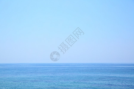 地中海美丽的海景平面和蓝天空自然照片背景图片