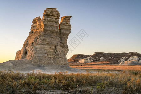 CastleRock石柱地标堪萨斯西部州QuinterGave县附近Gave县堪萨斯西部草原图片