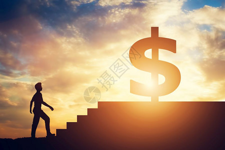 男人站在楼梯前上面有美元标志追求金钱融和经济愿望图片