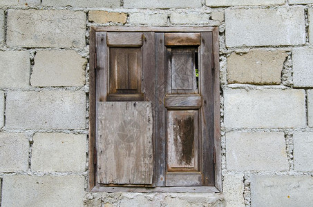 旧窗口砖墙的背景图片
