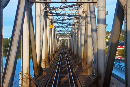 铁路桥梁图片