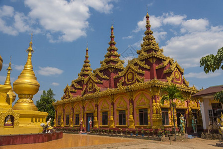 缅甸风格的寺庙Ye市图片
