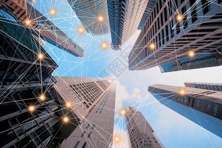 新加坡市建筑摩天大楼蓝色空的数字网络连线路图片