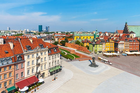 波兰华沙老城夏季风景航空全图片