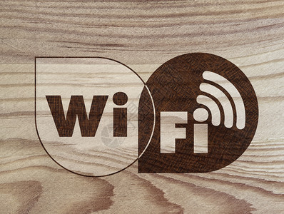 木材上的WiFi标志图片