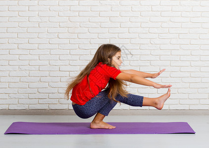 科贝电台：勒诺尔芒左膝过度伸展，尚需进一步检查确定严重程度