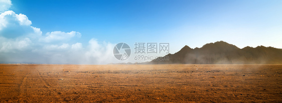 埃及萨比兹以山岳观察沙漠图片