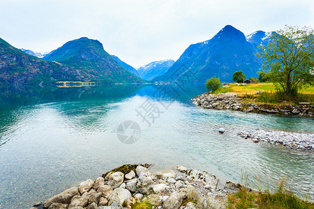 旅游度假和行Jostedalsbreen公园Oppstryn施特林SognogFjordane县挪威斯堪的纳维亚图片