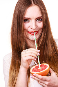 长发有吸引力的女的多彩双眼化妆着水果汁的葡萄仁柑橘汁健康饮食品暑假概念水果汁的葡萄图片