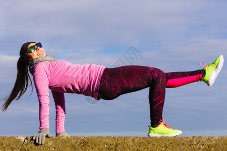 唯快不破！范德芬曾是德甲最快后卫，去年37.38km/h英超纪录榜第1