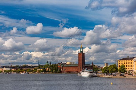 瑞典首都斯德哥尔摩老城市政厅或Stadshushuset斯德哥尔摩市厅或Stadshuset的夏季风景航空观测瑞典斯德哥尔摩市政图片