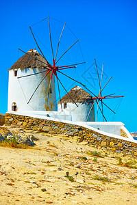 希腊CycladesMykonos岛古老的传统风虫图片