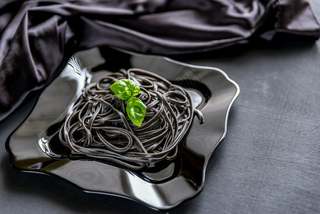 面食有小麦菌和黑墨水图片