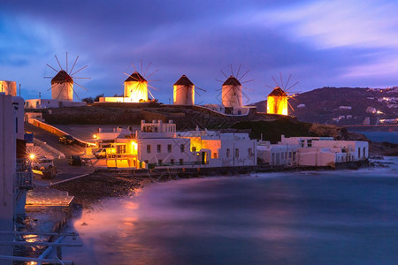 希腊米科诺斯岛风Mykonos岛传统风车的著名景象风岛日出多云希腊米科诺斯岛风车的图片