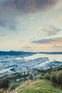 挪威贝尔根市和费德山风景夜晚Norway山丘的风景图片