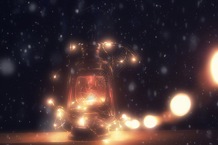 圣诞焚烧灯晚上下雪图片