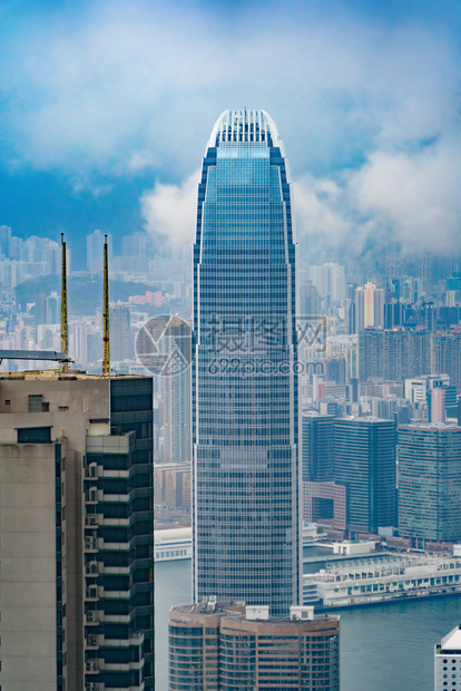 香港市中心国际金融区和商业中心具有智能城市和技术概念摩天大楼和高办公图片