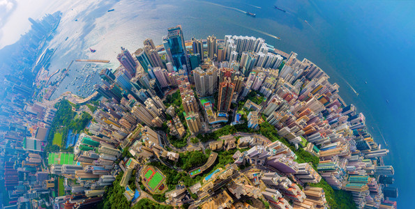 香港市中心国共和金融区亚洲智能城市的商业中心午的天梯和高楼现代建筑背景图片