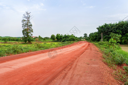 农村泥土道路图片