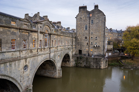 PulteneyBridge英格兰巴斯帕市阿万河图片