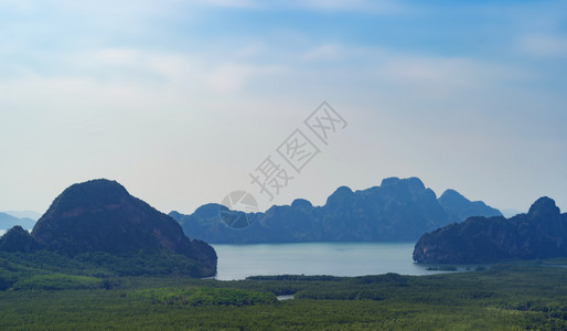 SametNangshe在日落时与Andaman海在PhangNgaBay夏季旅游景点图片