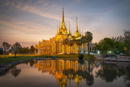 位于泰国WatNoneKum的LandmarkNakhonRachachasima省寺庙图片