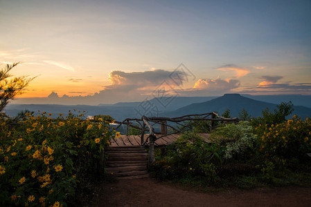 山上风景美丽的泰国山地色图片