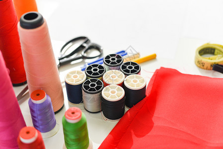 手工艺具缝纫和针线供制片厂纺织材料时装设计师剪刀裁服装缝纫机设计师专业背景图片