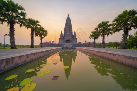 WatPanyanantaram泰国巴顿萨尼市佛教寺庙泰国建筑背景旅行和假期概念佛教宗旅游景点图片