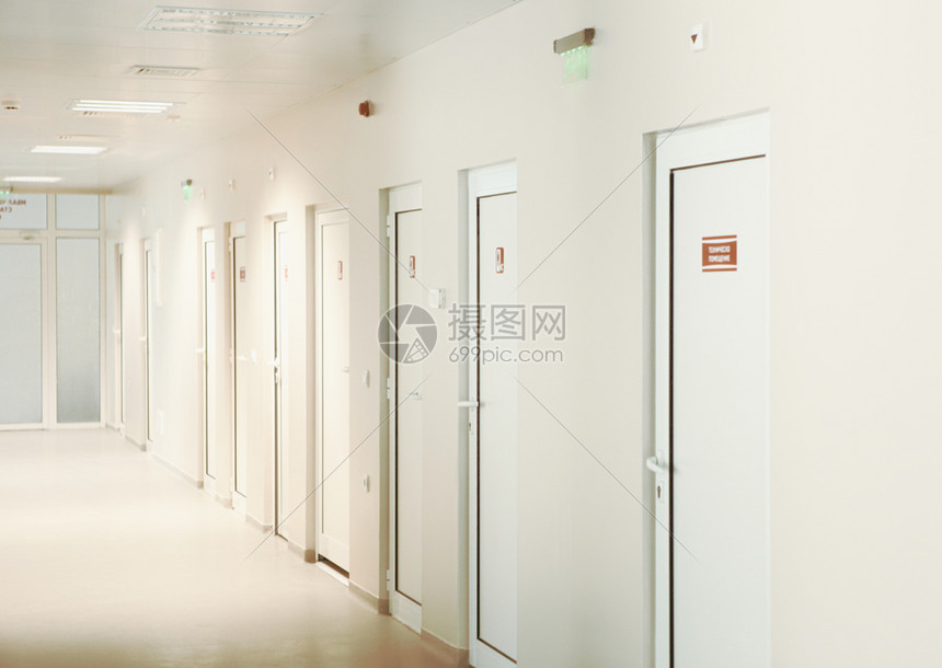 现代欧洲医院疗保健设施空无一人的医院走廊图片