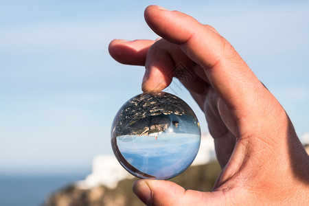 在圣文森特角欧洲大陆和葡萄牙阿尔加夫Sagres西南点圣文森特角光塔通过水晶地球圣文森特角光塔通过水晶地球图片