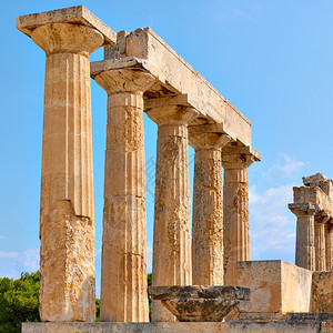 希腊埃吉纳岛AeginaAphaea圣寺一列建筑细节图片