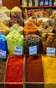 阿联酋迪拜市场各种香料和草药图片