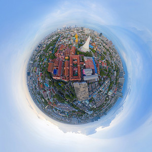 曼谷PjasiChanoen区PaknamPjasiChanoen寺的巨金佛空中观察全景曼谷泰国城镇下图片