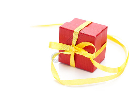 红色礼物盒白带黄丝图片