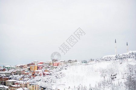 来自伊斯坦布尔市的冬季风景图片