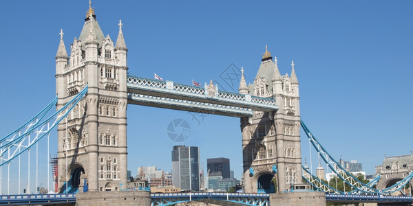 伦敦大桥泰晤士河英国伦敦背景图片