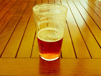 啤酒饮料大杯啤酒精饮料图片