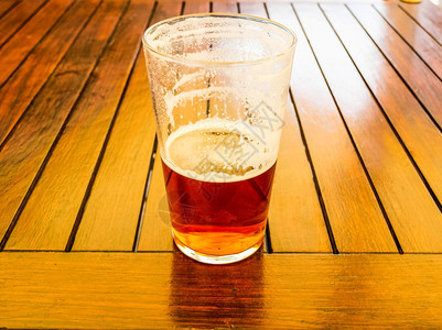 人类发展报告啤酒饮料高动态范围HDR大杯啤酒精饮料图片