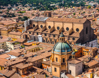 博洛尼亚赫德尔空中观意大利博洛尼亚市SanPetronio教堂空中观图片