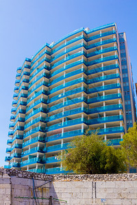 现代蓝色玻璃建筑图片