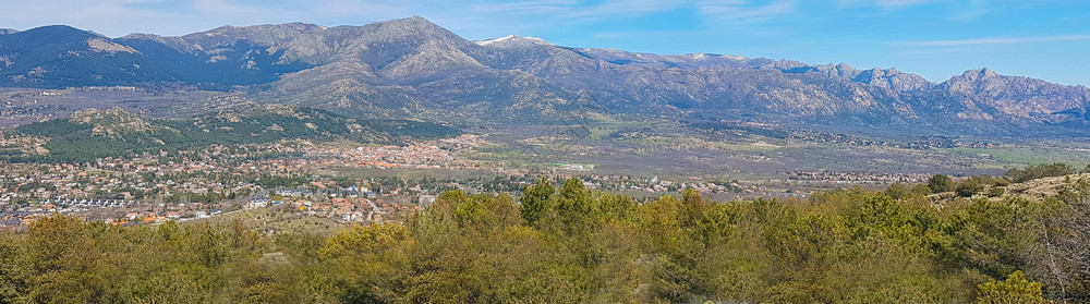 西班牙马德里瓜达拉山区全景图片
