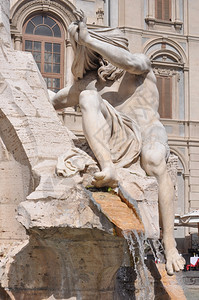 罗马四大河的丰塔纳河FontanadeiQuattroFiumi意为纳沃纳广场四条河流的喷泉由吉安洛伦佐贝尔尼尼于1651年设计图片