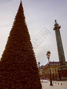 在法国巴黎的Vendome广场图片