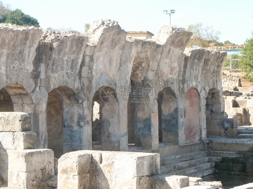 佛东尼亚努斯的罗马浴场遗址意大利福尔东尼的罗马浴遗址图片