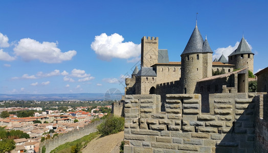 卡尔斯泰因城堡法国朗格多克鲁西隆市下城Carcassonne中世纪城堡和全景背景