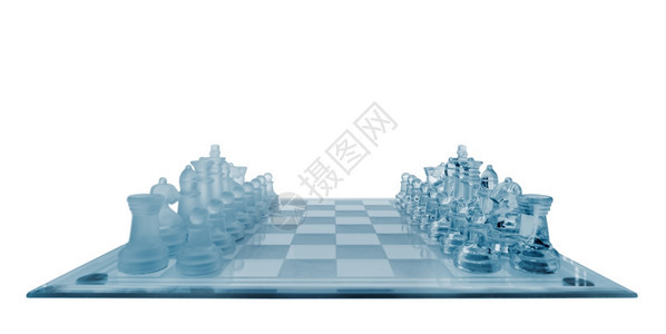 玻璃象棋蓝色的炉子白底隔离在色背景上图片