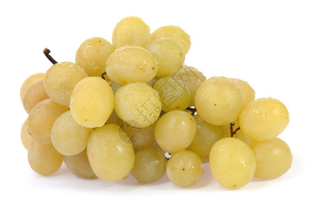 一群湿白葡萄孤立在色上图片