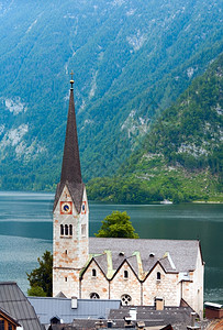 美丽的高山Hallstatt镇和湖泊Hallstatter奥地利图片